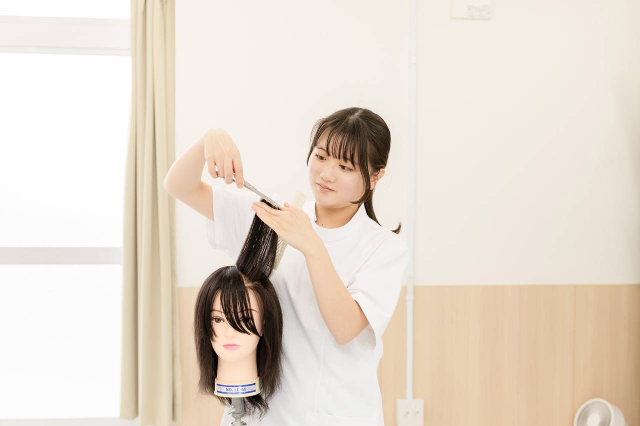 美容免許と高等学校の卒業資格取得を目指せます